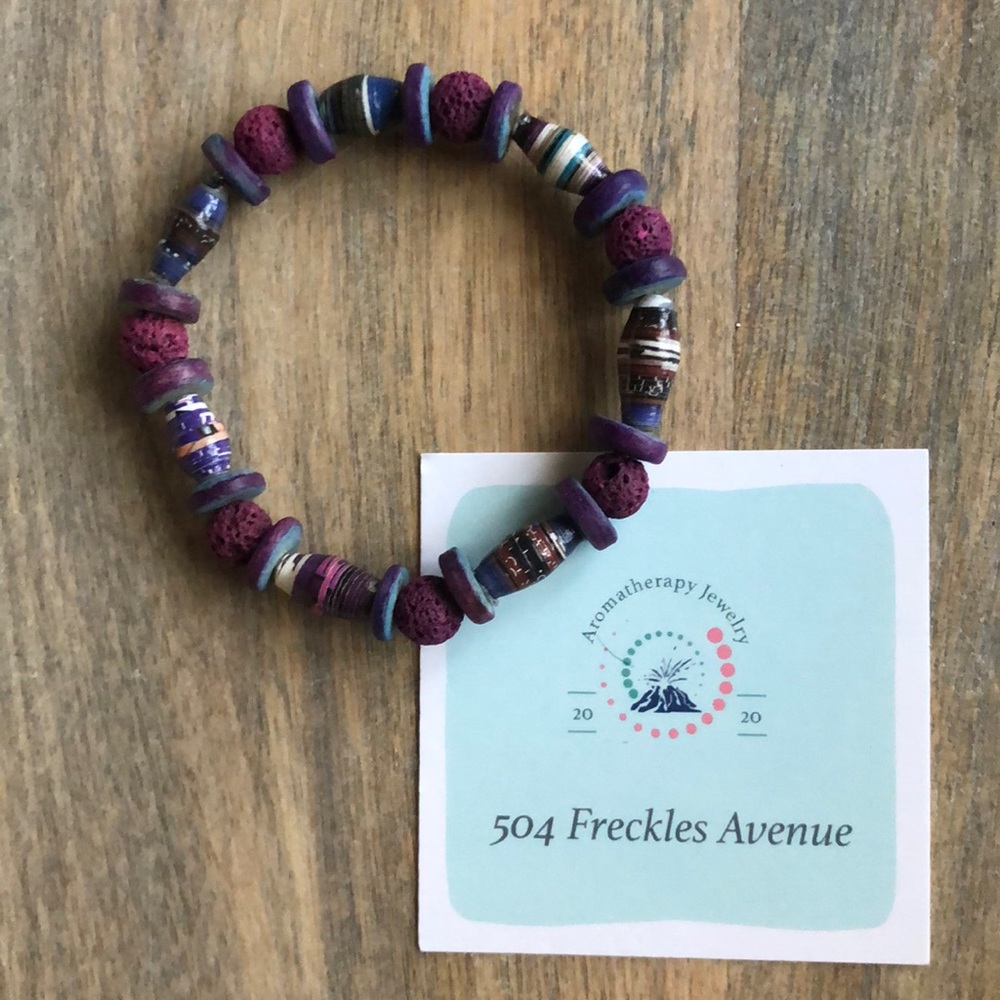 Aromatherapy Jewelry: Wooden, Paper and Lava beads.